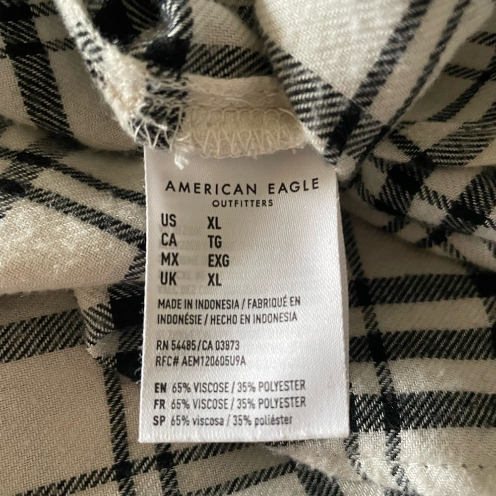 American Eagle Ahh-amazingly soft black and white plaid flannel button shirt XL - Picture 6 of 7